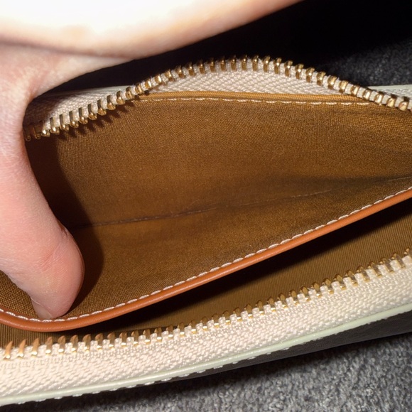 Celine Ava Triomphe - Picture 5 of 6